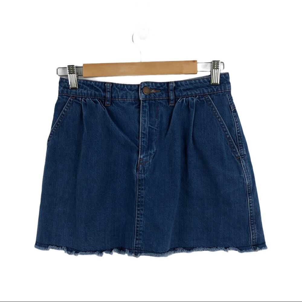 Zara Denim Mini Skirt Pleated Raw Hem Size XS